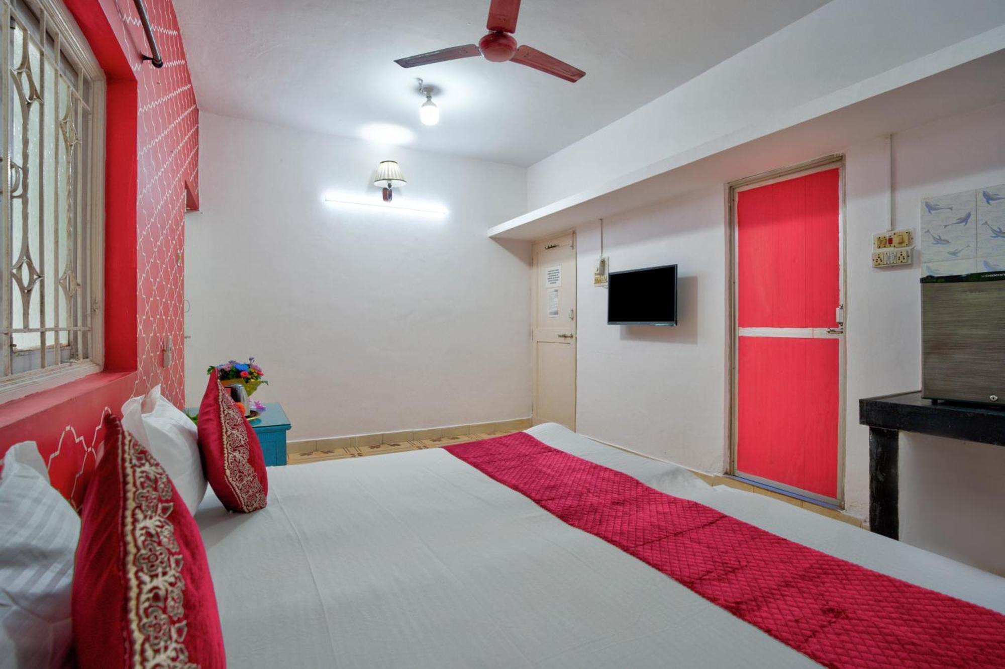 Oceanic Pearl Beach Guest House Calangute Exterior photo