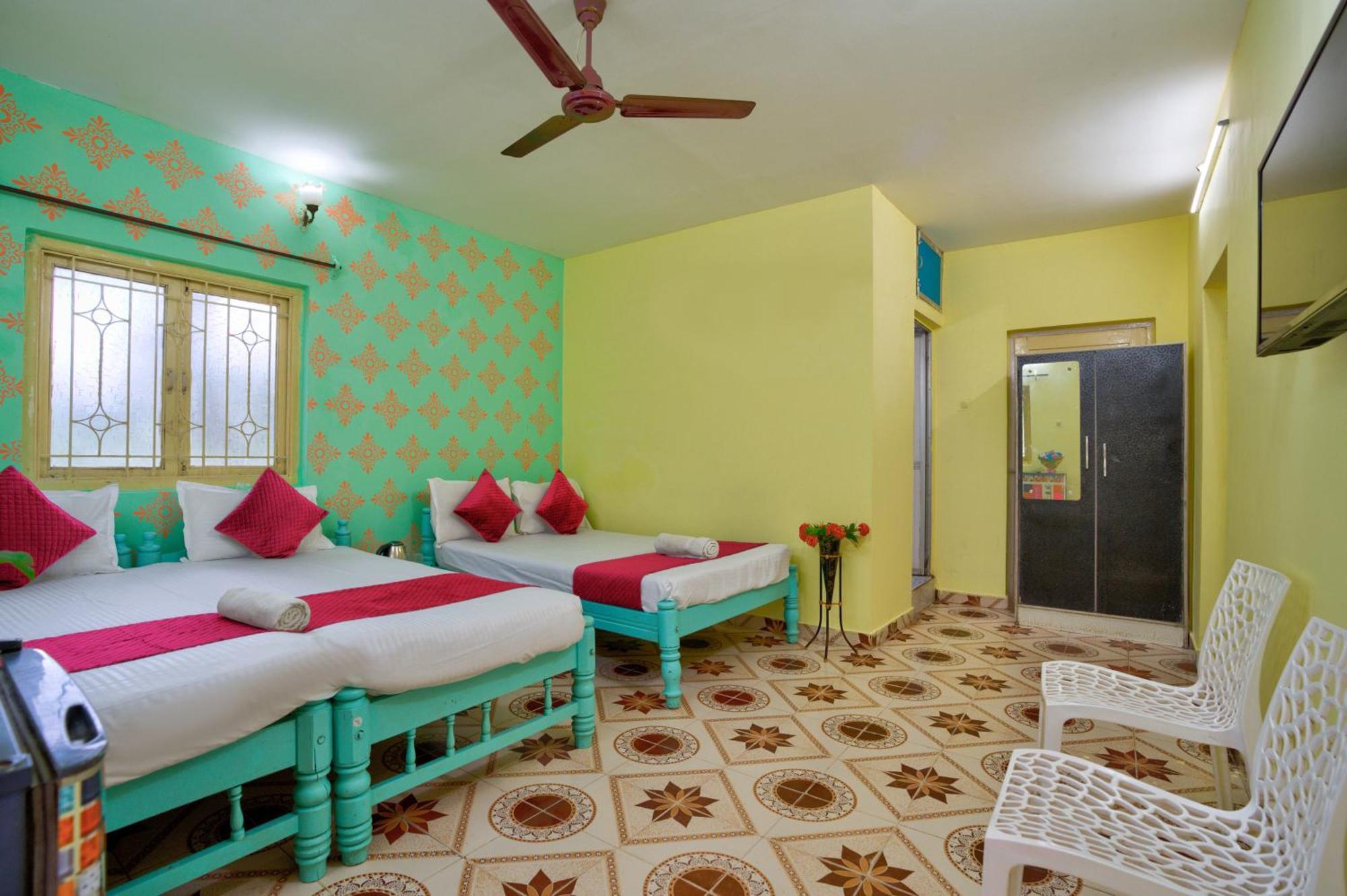 Oceanic Pearl Beach Guest House Calangute Exterior photo
