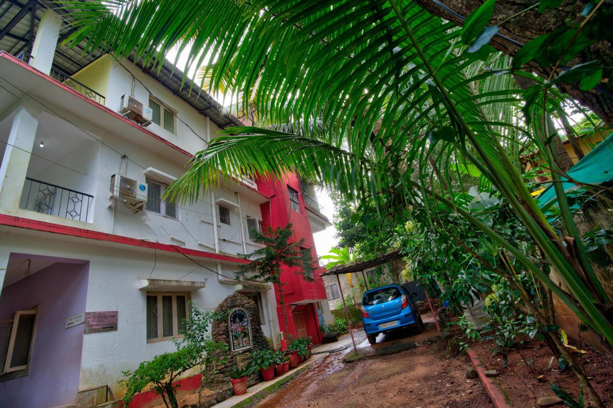 Oceanic Pearl Beach Guest House Calangute Exterior photo
